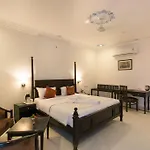 Hill Garden Retreat