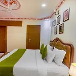 Royal Rafahiya - A Rooftop Lake View Hotel Near Lake Pichola