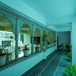 Tripli Hotels Shiv Villas