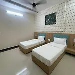 Hotel Abhinandan Palace