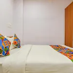 Fabhotel Lali Palace