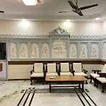 Hotel Damanis