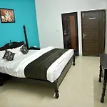 Hotel Lalaam Palace