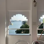 The White House On Lake Pichola Twh