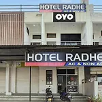 Hotel O Radhe
