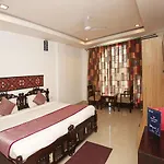 Oyo 6232 Hotel Vishala