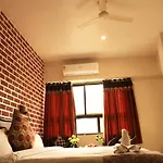 Darshan Palace