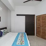 Oyo Home 10298 Near Sukhadia Circle
