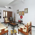 Oyo Home 10298 Near Sukhadia Circle