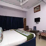 Oyo Home 10102 Heritage Near Gangaur Ghat