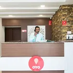 Oyo 11523 Crown Club