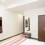 Oyo 11523 Crown Club