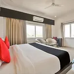 Capital O 12694 Hotel Bauji Palace