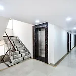 Oyo 23086 Hotel Mayur