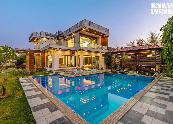 Stayvista\'S Bella Dream - Mountain-View With Outdoor Pool, Lawn Featuring A Gazebo & Indoor Games