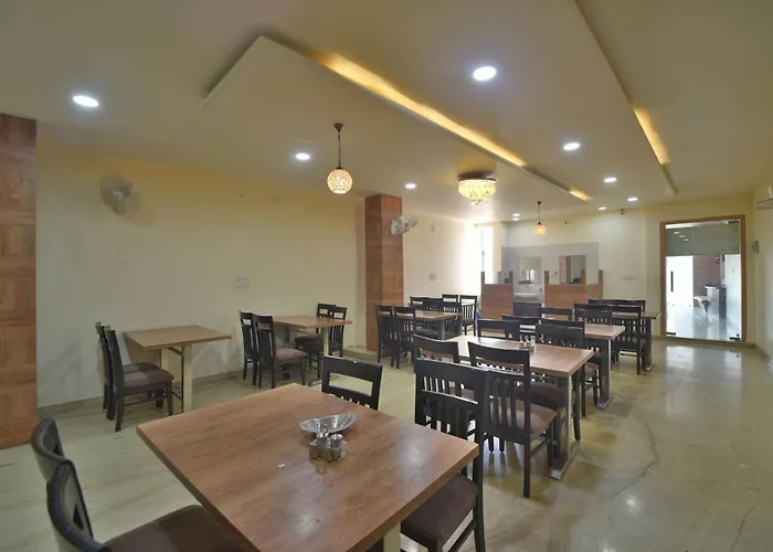 Oyo 70502 Mithila Palace Hotel &Restaurant