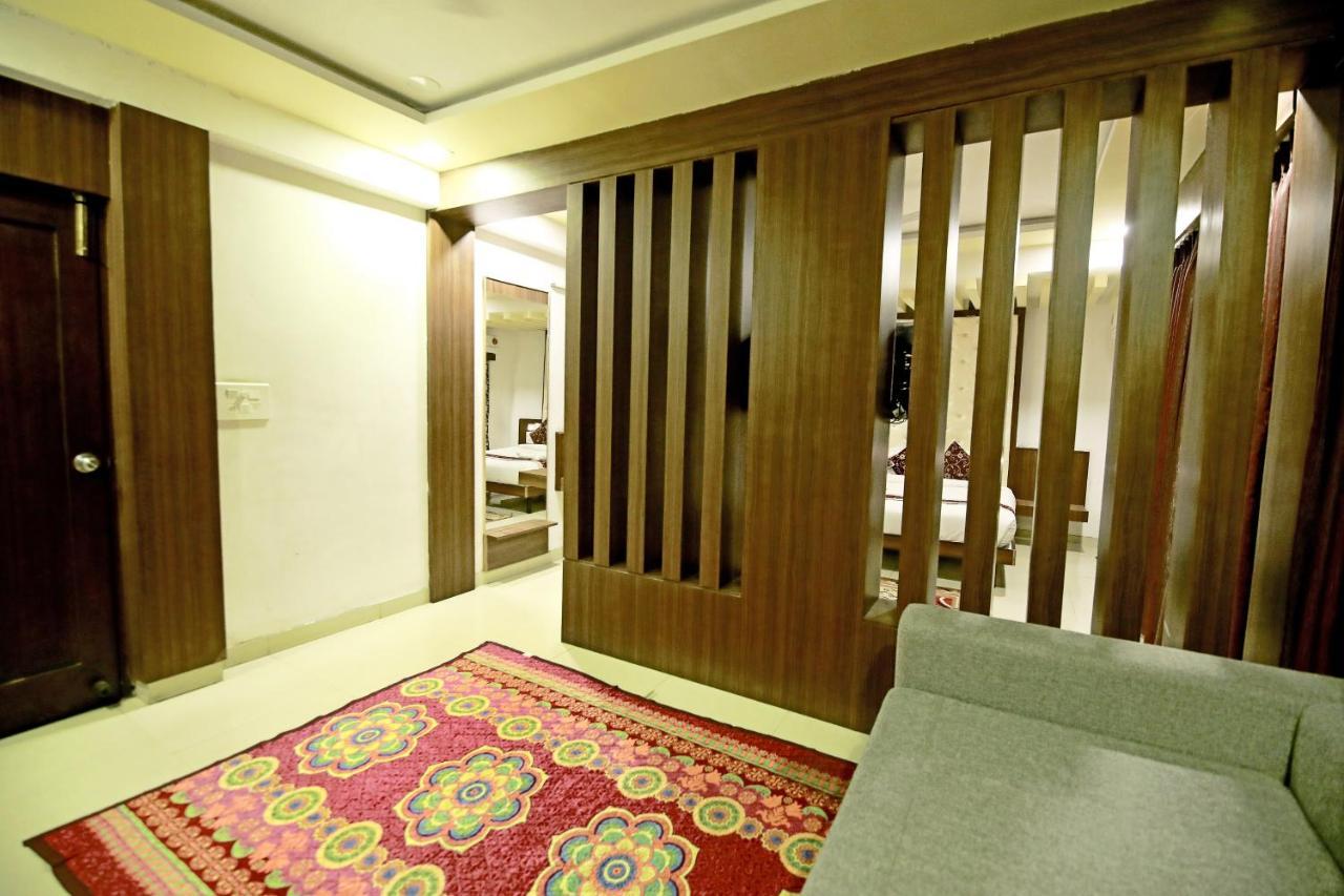 Hotel Sunflower 3*