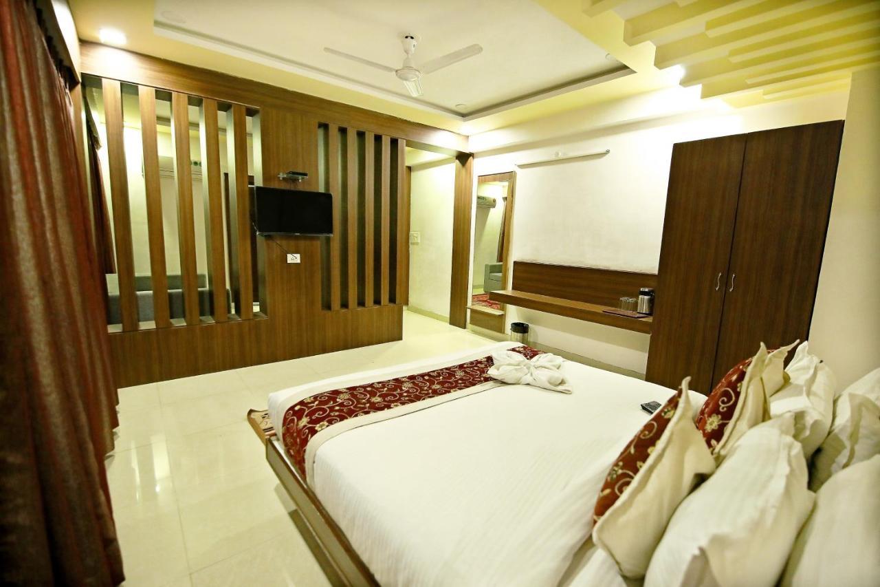 Sunflower Hotel