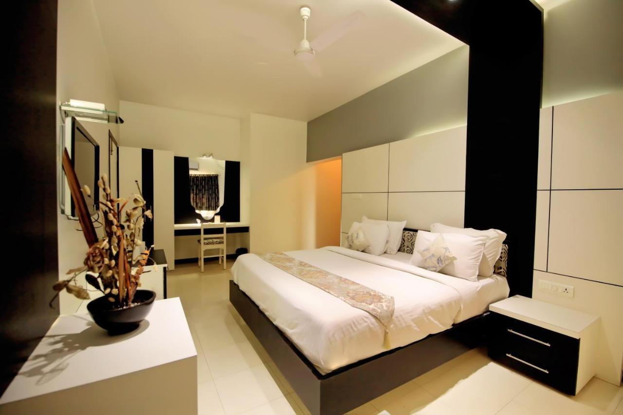 Hotel Ashish Palace 3*