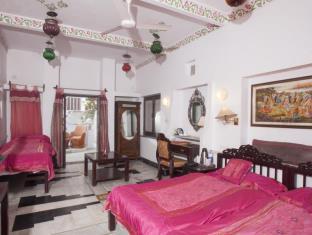 Hotel Pichola