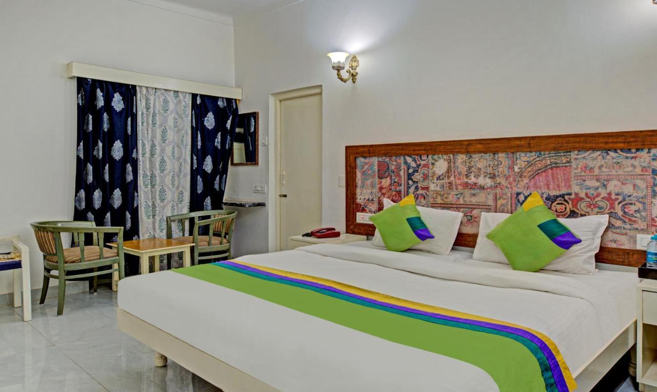 Hotel Meera 3*