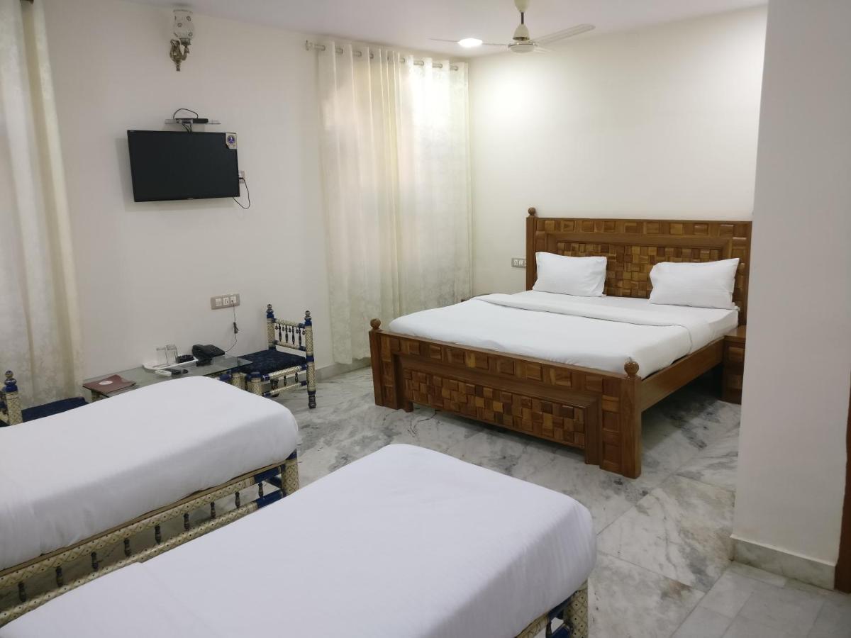 Empire Palace Hotel 3* Udaipur