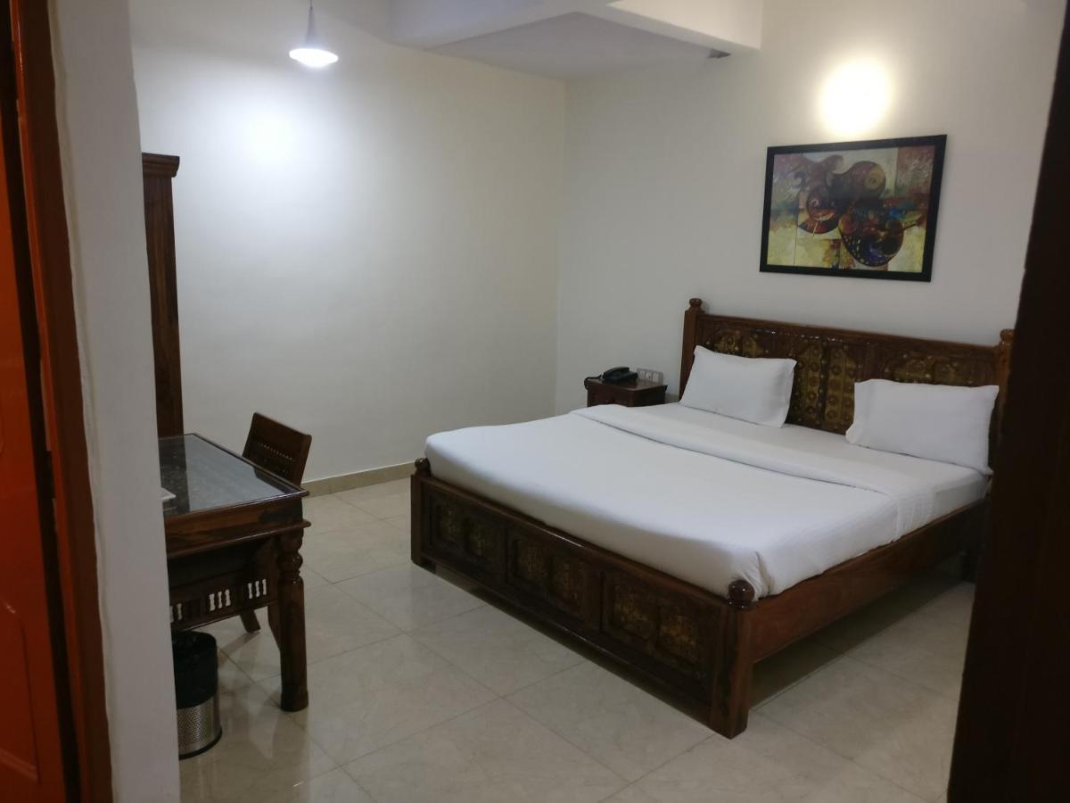 Hotel Empire Palace Hotel 3*