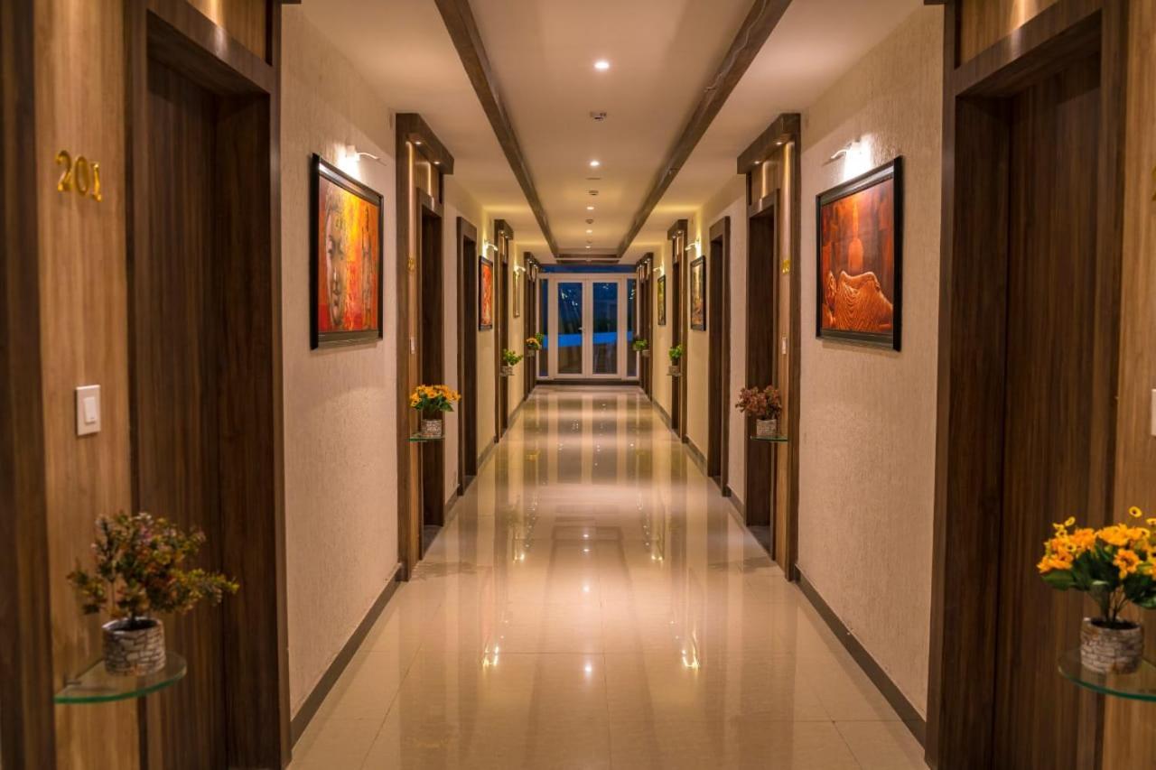 Resort Gold Nest Rubystone Heritage Udaipur