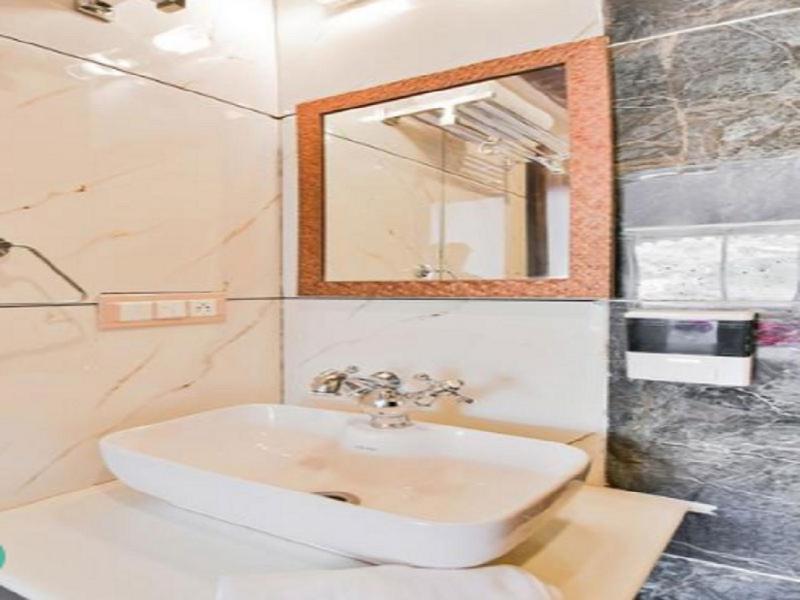 Kalyan Hotel 3*