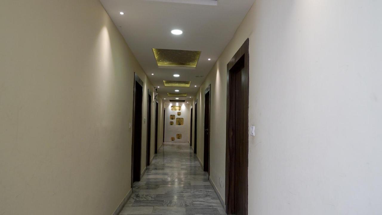 Damanis Hotel