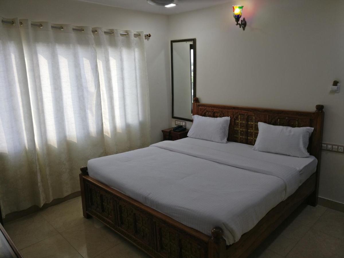Empire Palace Hotel 3*