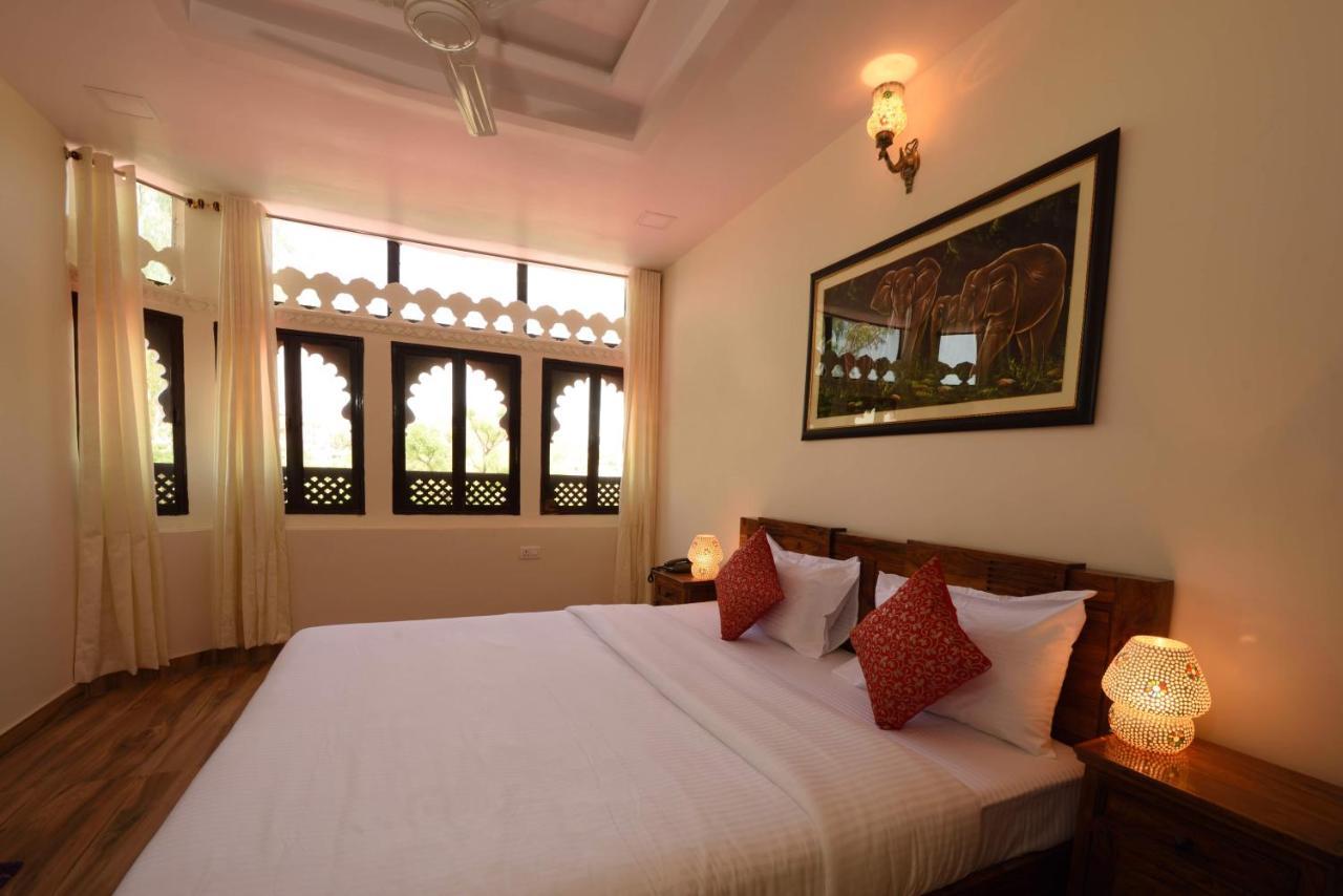 Empire Palace Hotel 3* Udaipur