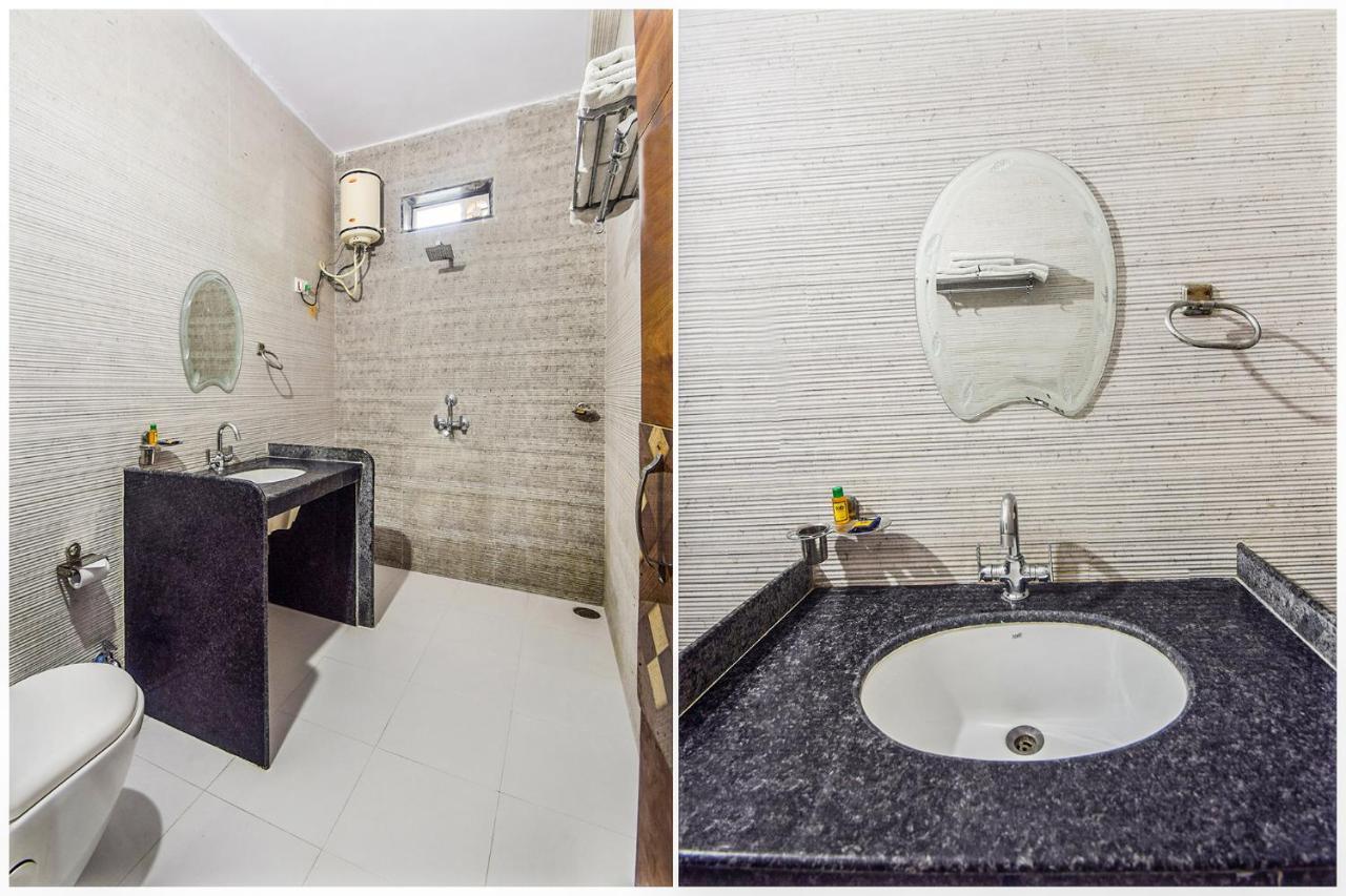 Fabhotel Everest International Hotel 3*