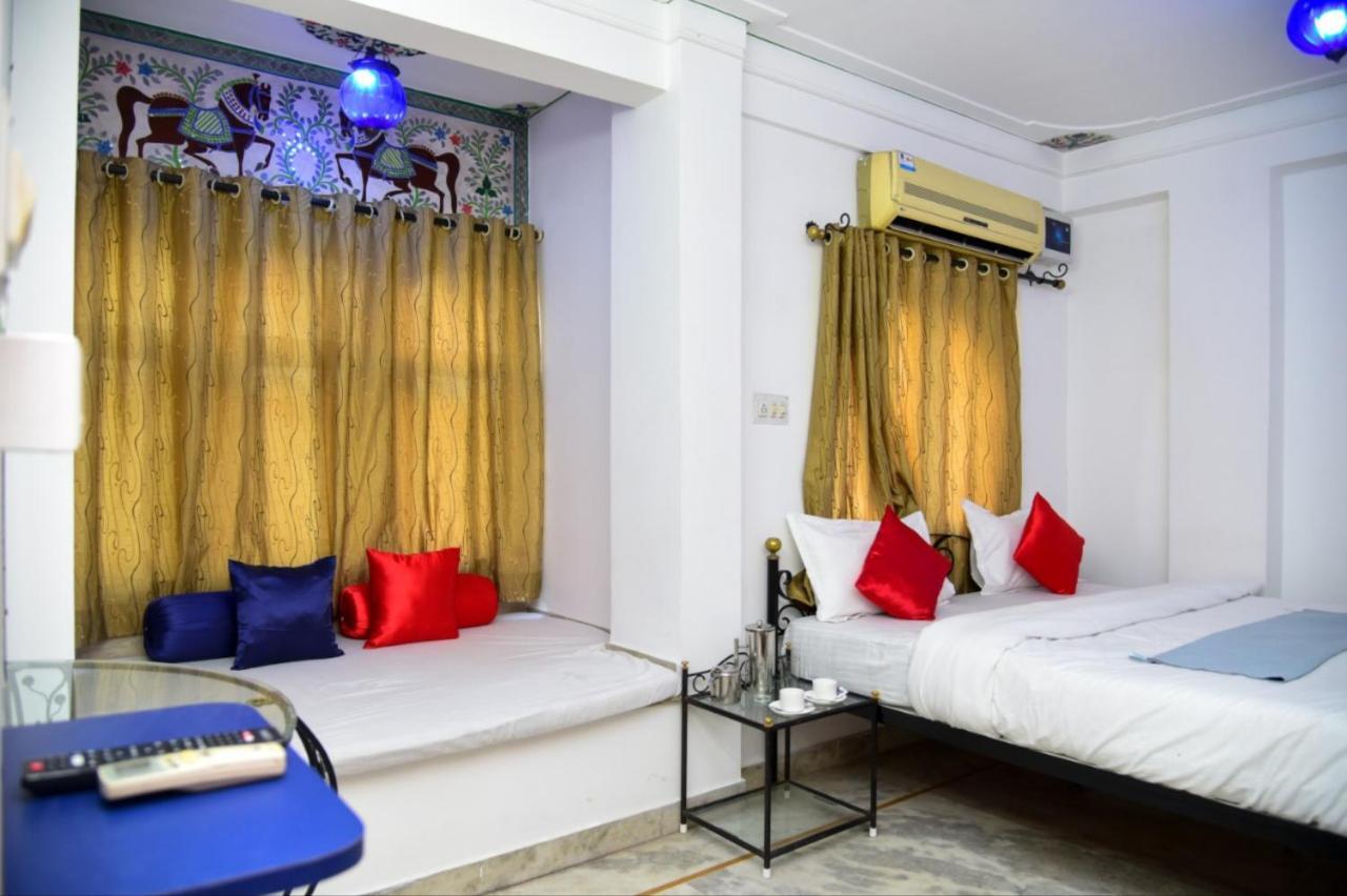Hotel Minerwa On Lake Pichola *