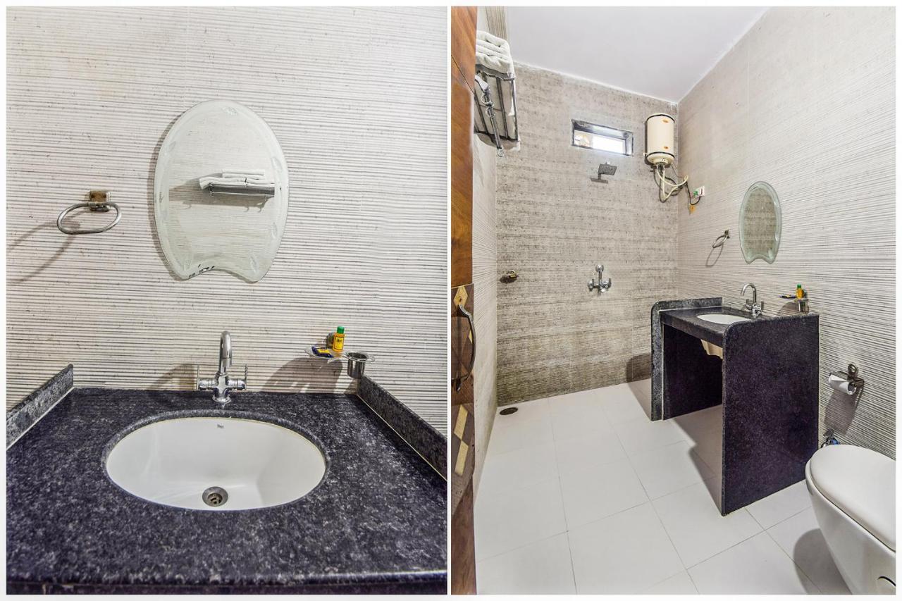 Fabhotel Everest International Hotel 3*