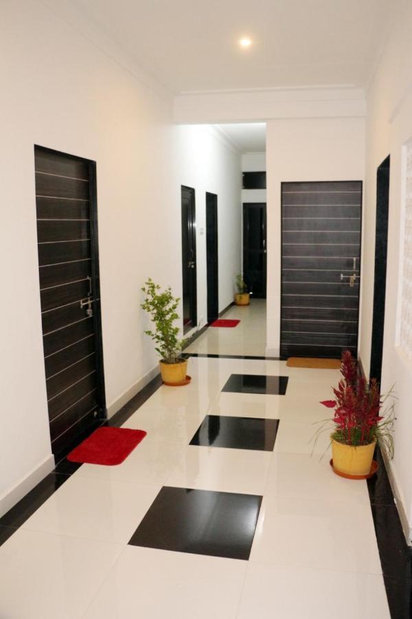Hostel Amritchandra And *