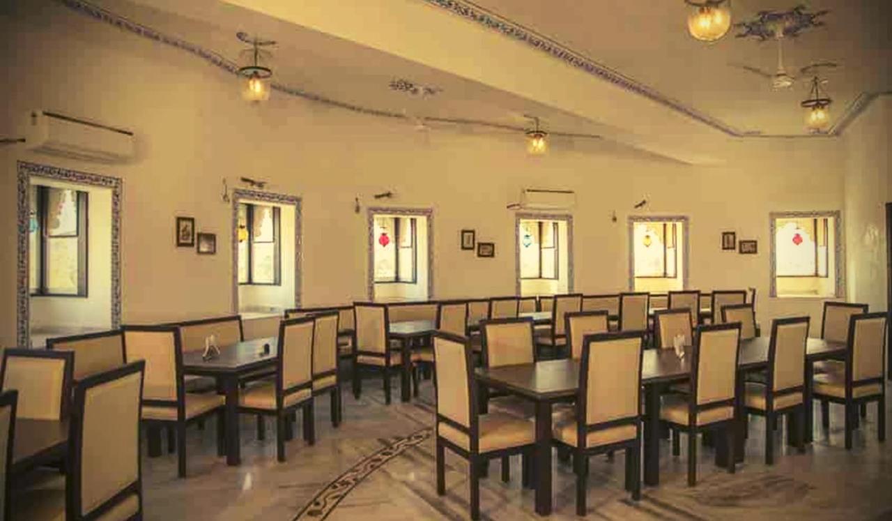 Rasik Priya Resort 3*