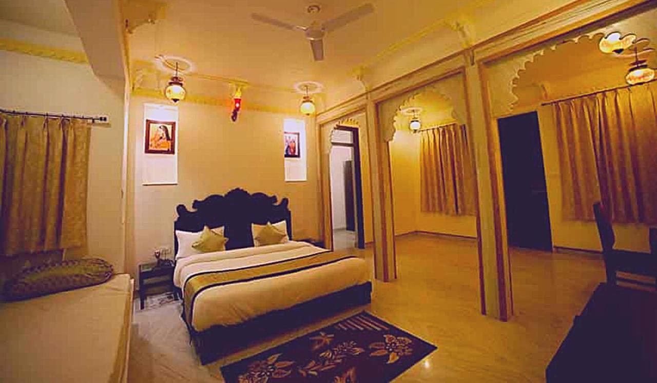 Rasik Priya Resort 3*