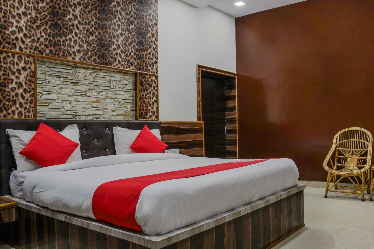 Oyo 11868 Rk Residency Hotel Udaipur