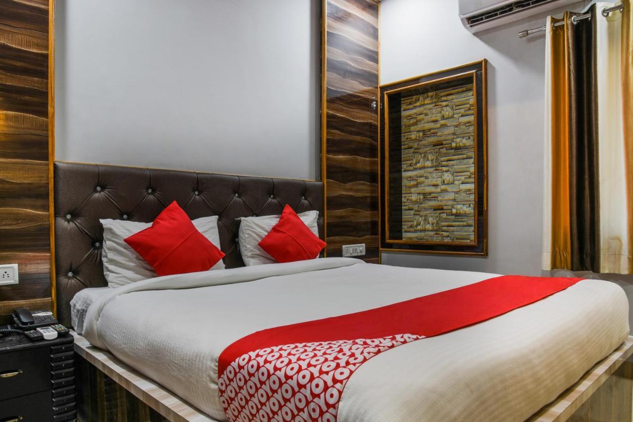Oyo 11868 Rk Residency Udaipur