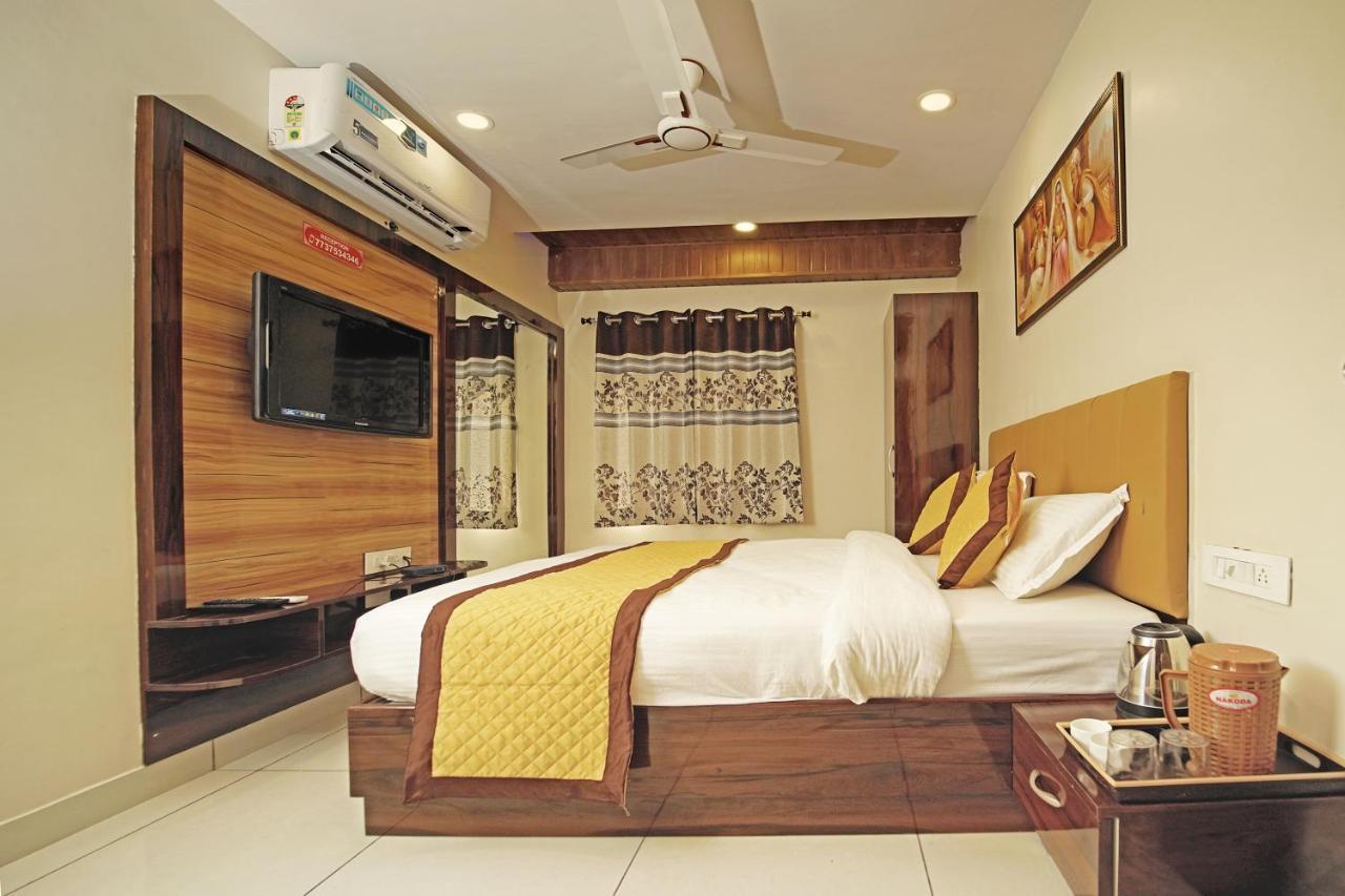 Hotel Kashvi