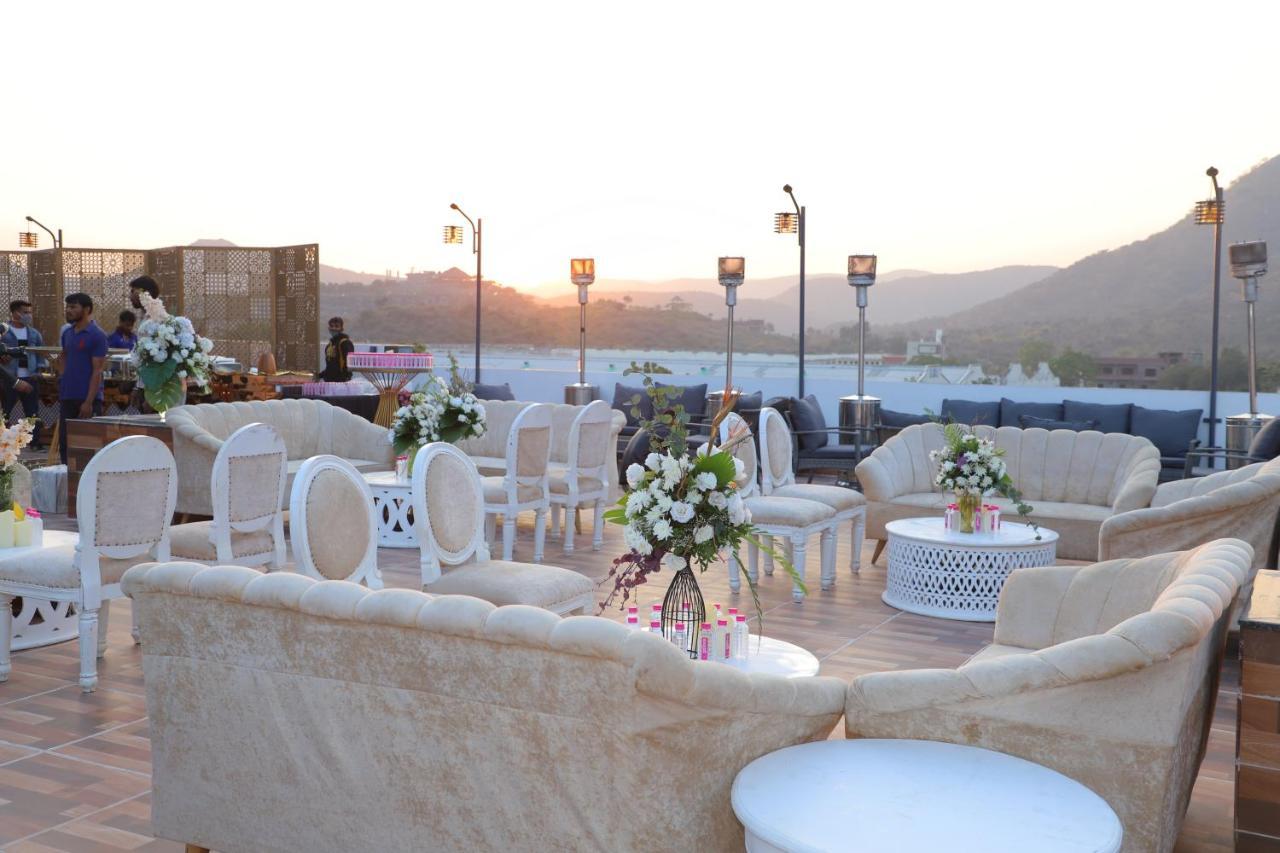 Paramount 3*