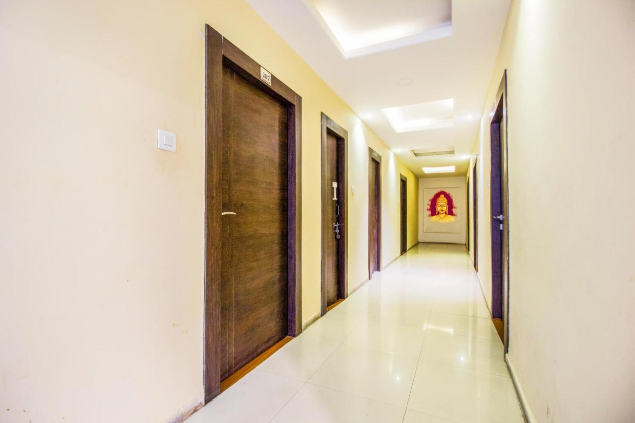 Hotel Fabhotel Damanis Ashok Nagar 3*