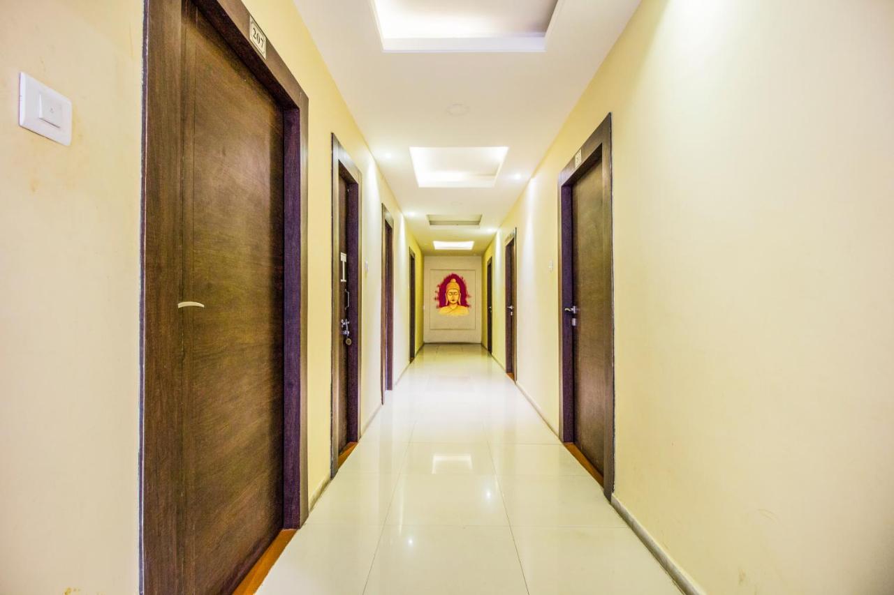 Hotel Fabhotel Damanis Ashok Nagar