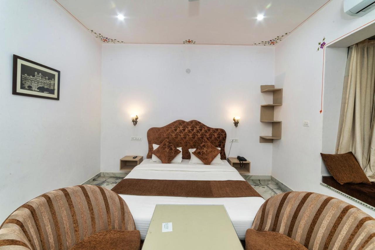 Shiv * Udaipur