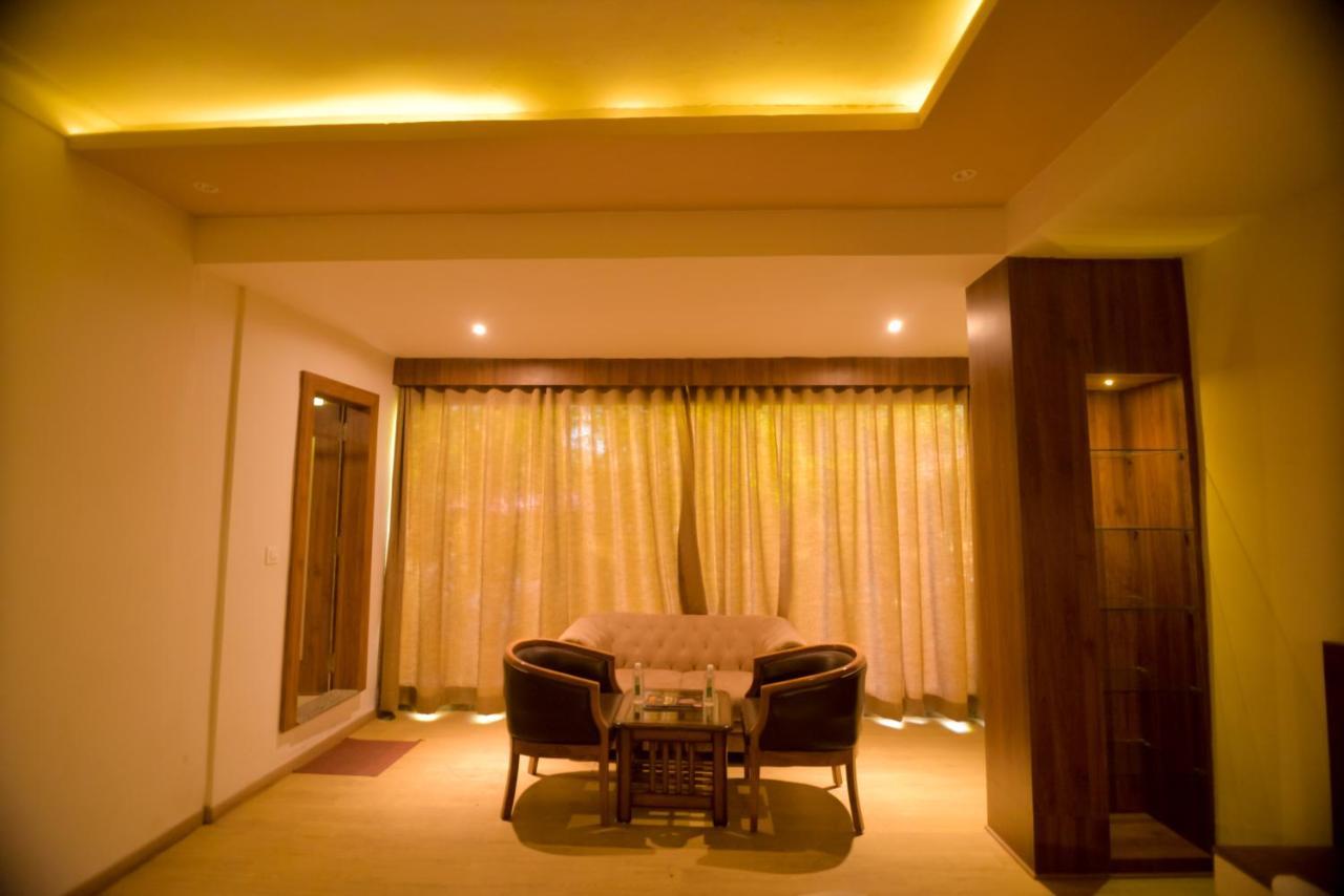 Gold Nest Rubystone Heritage
