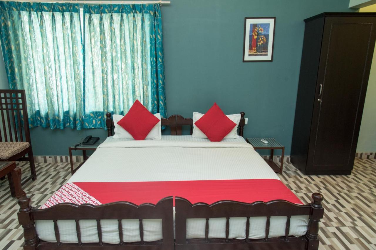 Hotel Oyo 14119 Manwar 3*