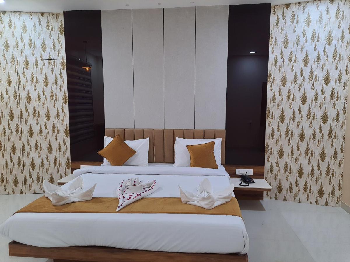 Amore Hotel 3*