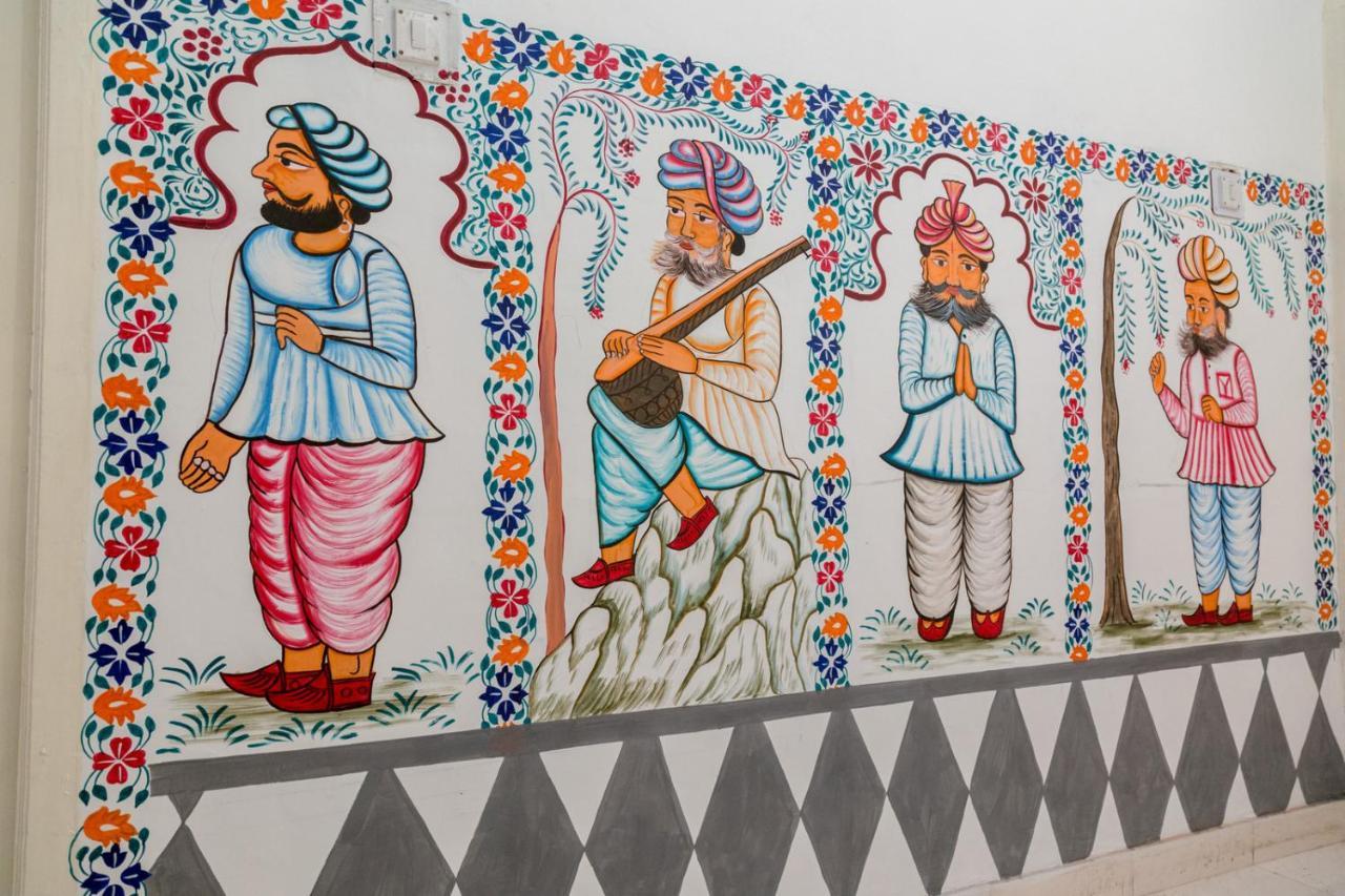 Hanuman Ghat On Lake Pichola Hotel