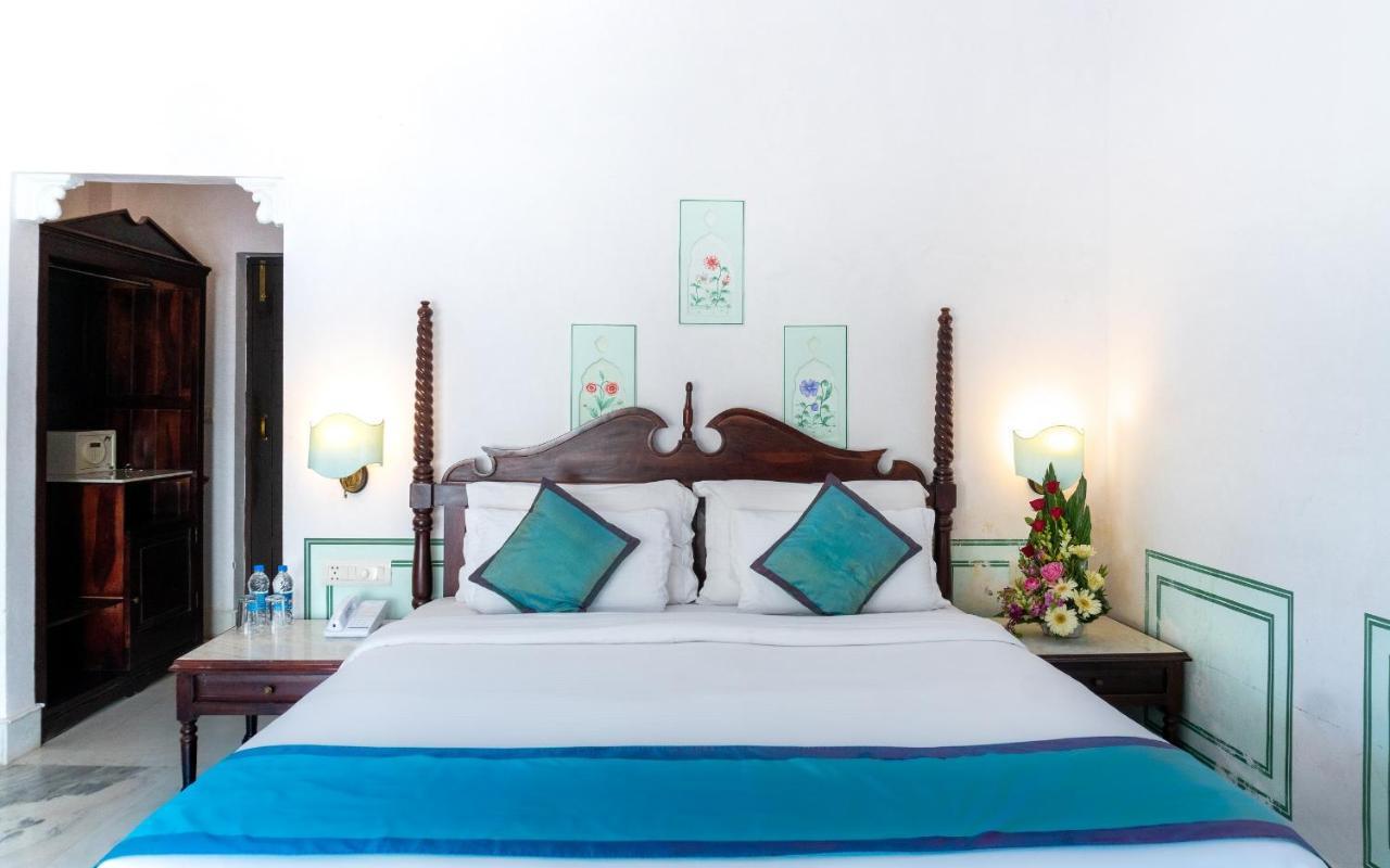 Amar Kothi Hotel 3*